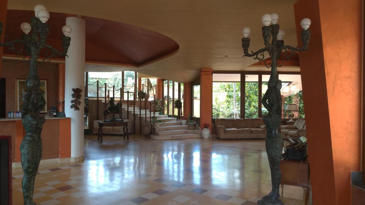 Tk Hotel - Ex Ares San Giovanni La Punta Exterior foto