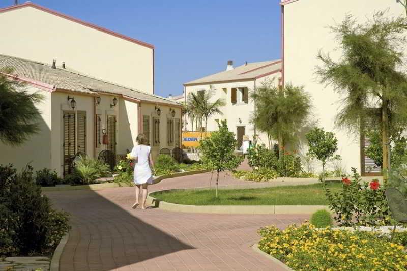 Tk Hotel - Ex Ares San Giovanni La Punta Exterior foto